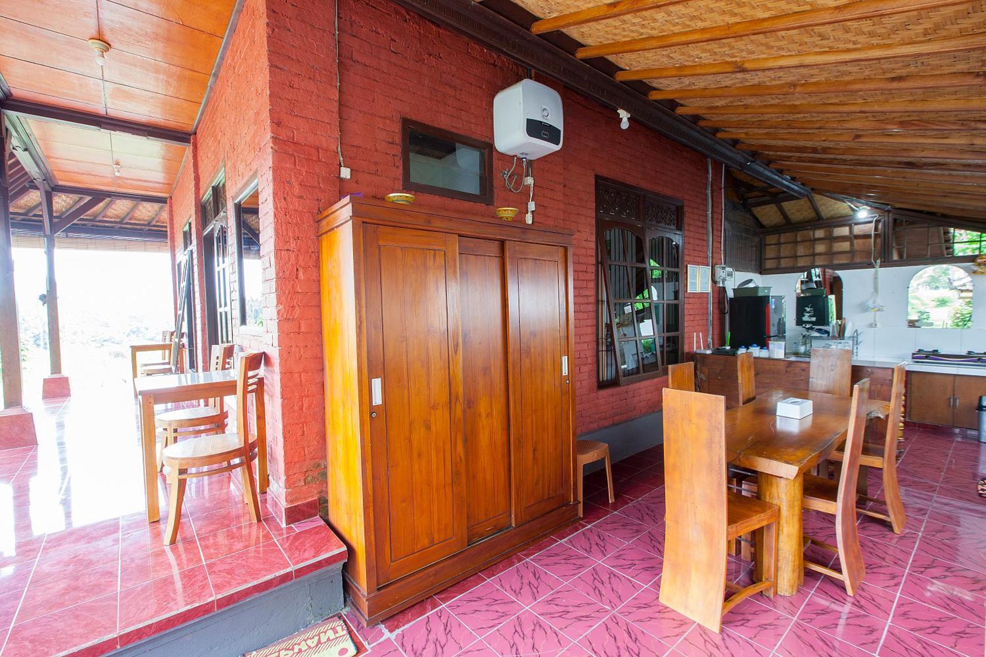 Pondok Hari Baik Balian Bagian luar foto